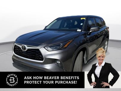 Certified 2023 Toyota Highlander LE