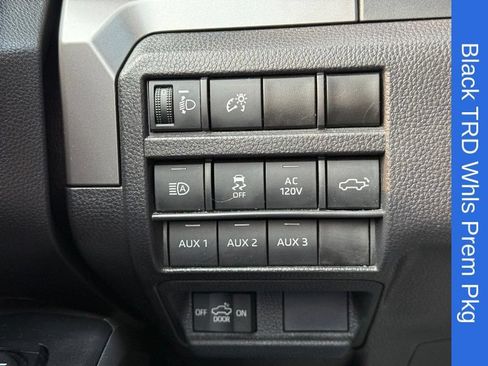 Used 2024 Toyota Tacoma TRD Sport w/ TRD Sport Premium Package AWD/4WD image 29