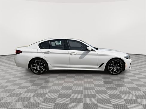 Used 2021 BMW 530i xDrive w/ M Sport Package AWD/4WD image 9