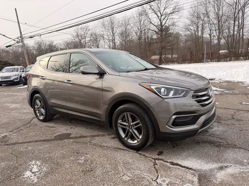 Used 2017 Hyundai Santa Fe Sport image 8