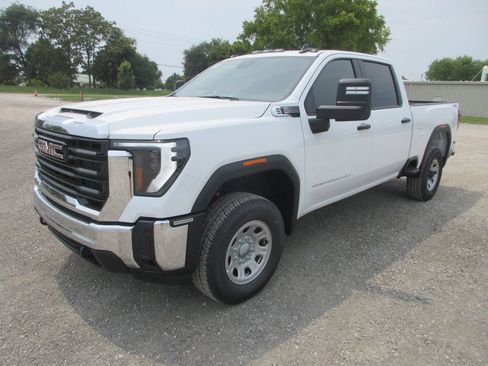 New 2026 GMC Sierra 2500 Pro AWD/4WD image 10