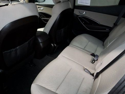 Used 2017 Hyundai Santa Fe Sport image 21