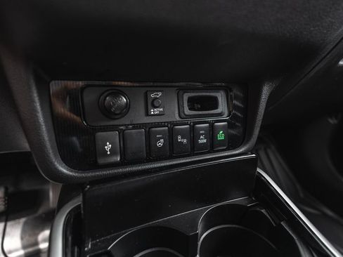 Used 2022 Mitsubishi Outlander GT AWD/4WD image 14