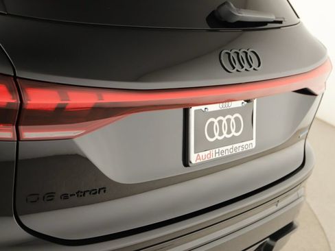 New 2027 Audi Q6 e-tron Prestige AWD/4WD image 33