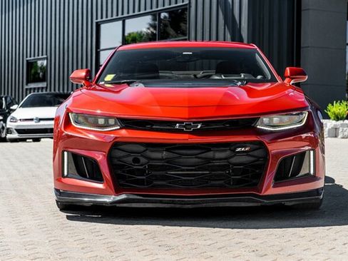Used 2018 Chevrolet Camaro ZL1 RWD image 4