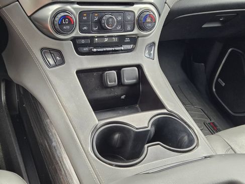 Used 2015 Chevrolet Tahoe LT RWD image 27