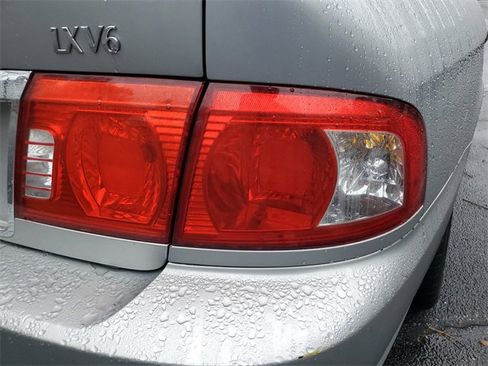 Used 2005 Kia Optima image 8