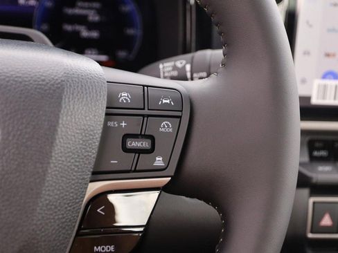 Used 2026 Toyota Camry XLE w/ Premium Plus Package image 13