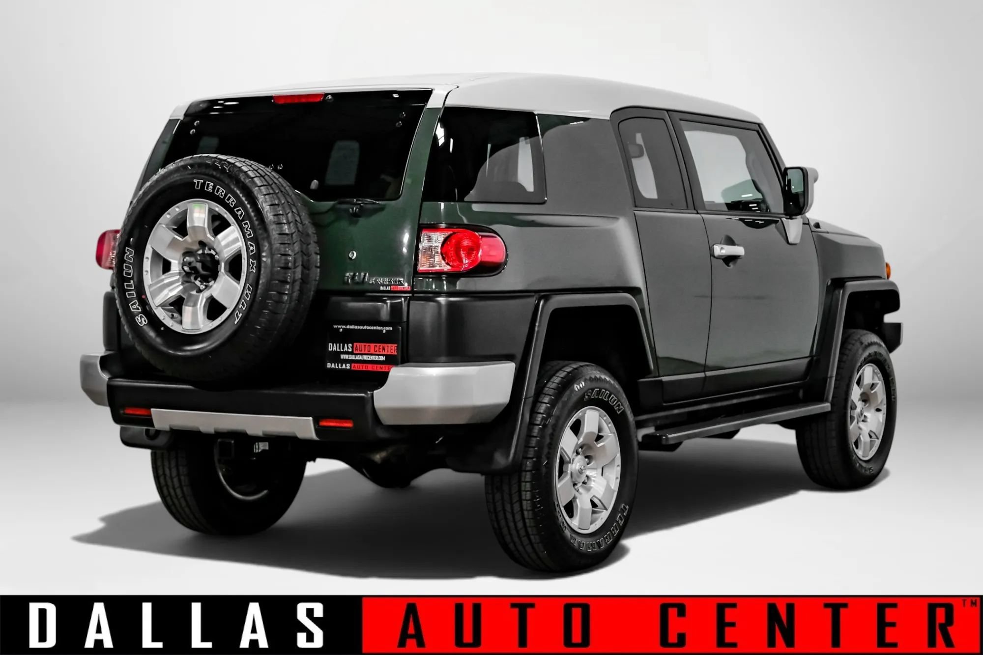 Used 2010 Toyota FJ Cruiser 4WD image 5