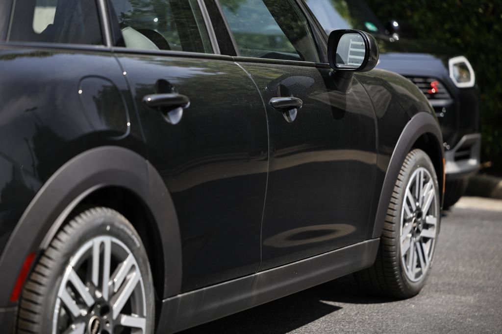 New 2026 MINI Cooper 4-Door Hardtop FWD image 8