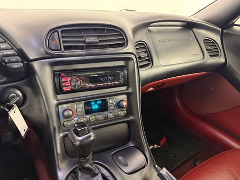 Used 1997 Chevrolet Corvette Coupe w/ Roof Pkg RWD image 24