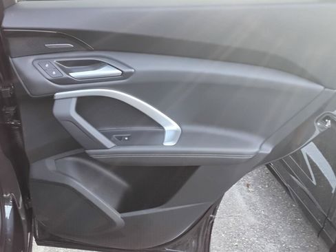 Certified 2025 Audi Q5 Premium Plus w/ Premium Plus image 24