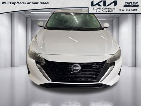 Used 2024 Nissan Sentra SV image 2