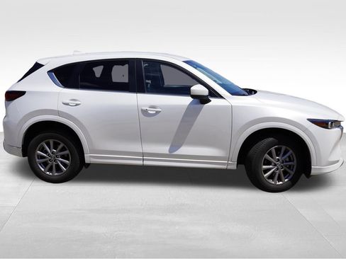 Used 2024 MAZDA CX-5 AWD 2.5 S w/ Select Package image 2