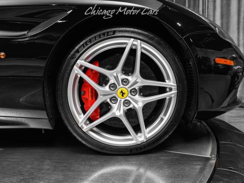 Used 2016 Ferrari California T RWD image 57