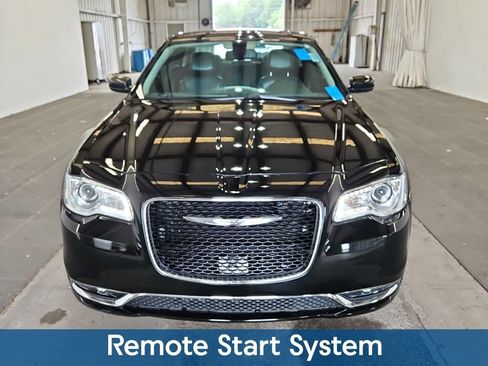 Used 2017 Chrysler 300 Limited w/ Value Package AWD/4WD image 10