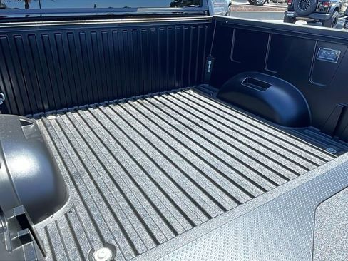 New 2026 Toyota Tundra Limited AWD/4WD image 31