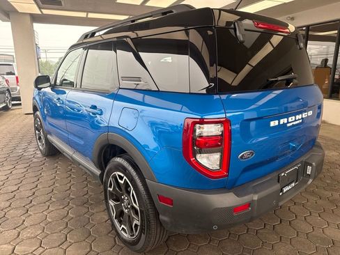 Certified 2025 Ford Bronco Sport Outer Banks w/ Outer Banks Tech Package+ AWD/4WD image 8