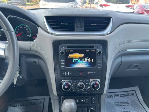 Used 2016 Chevrolet Traverse LT AWD/4WD image 16