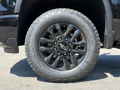 New 2026 Chevrolet Silverado 2500 Custom w/ Custom Value Package AWD/4WD image 11
