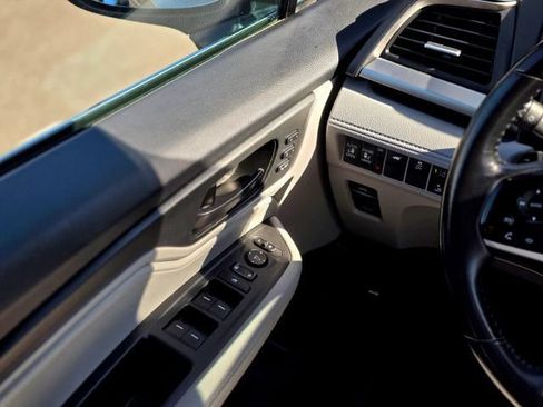 Used 2019 Honda Odyssey EX-L image 21
