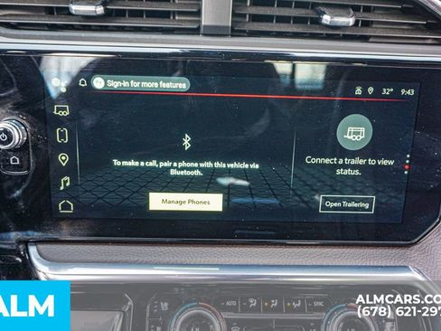 Used 2025 GMC Sierra 3500 Denali w/ Technology Package image 37