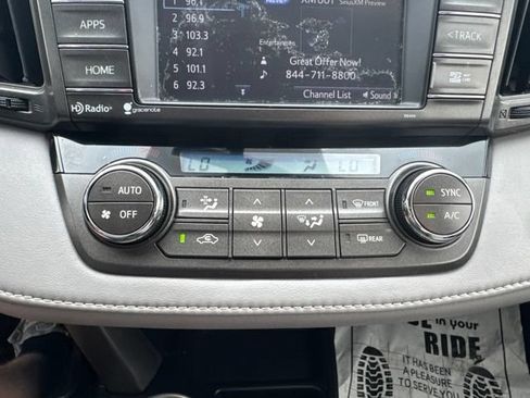 Used 2014 Toyota RAV4 XLE AWD/4WD image 18