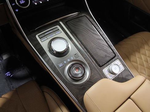 Certified 2024 Genesis GV80 3.5T Prestige Signature AWD/4WD image 15