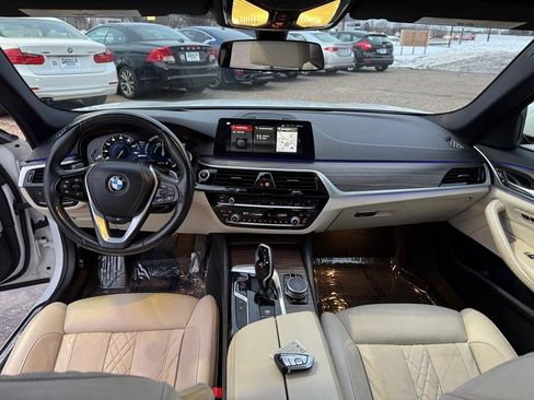 Used 2018 BMW 530e xDrive image 34