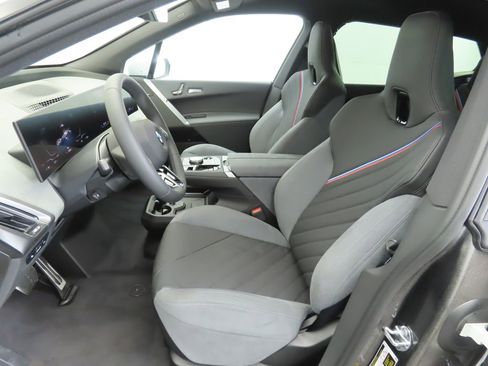 New 2026 BMW iX xDrive60 w/ M Sport Package image 19