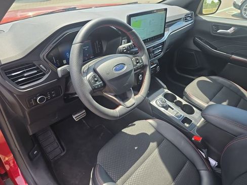 Certified 2024 Ford Escape ST-Line w/ Tech Pack #1 AWD/4WD image 15