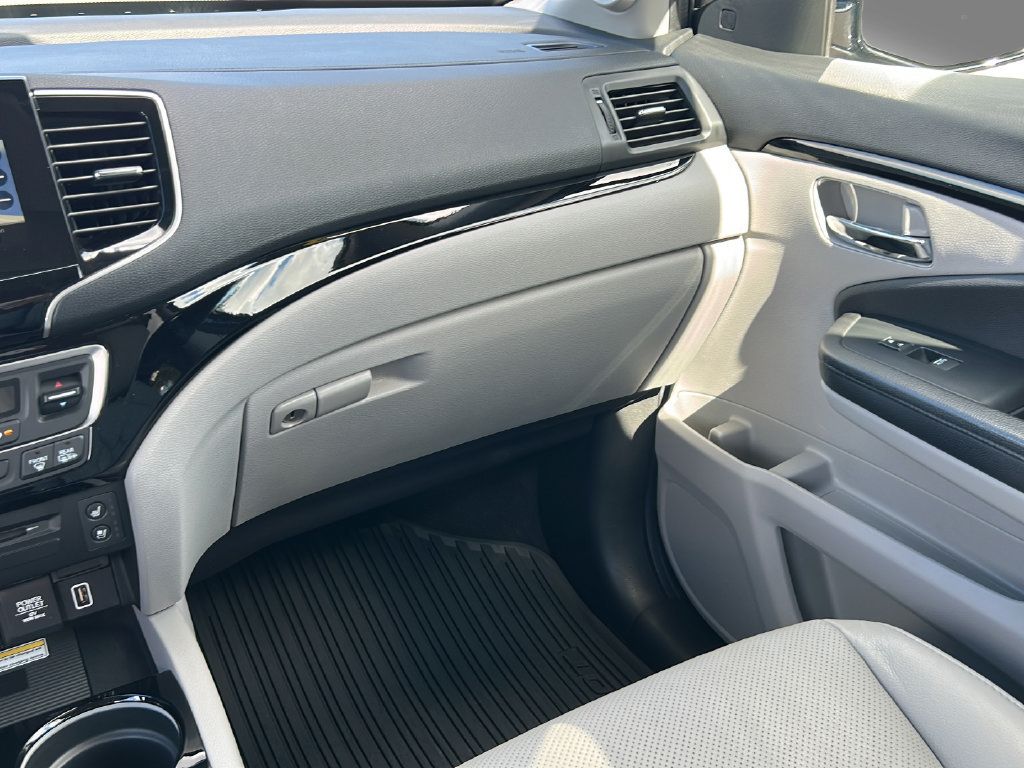 Used 2020 Honda Pilot Elite image 16