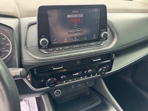Used 2021 Nissan Rogue SV w/ Premium Package FWD image 35
