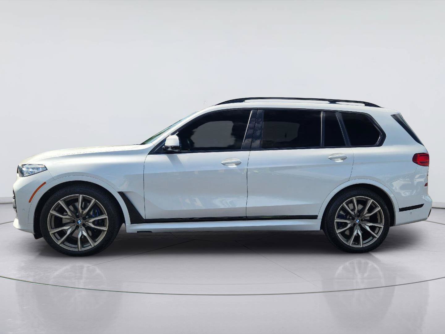 Used 2022 BMW X7 M50i w/ Executive Package AWD/4WD image 4