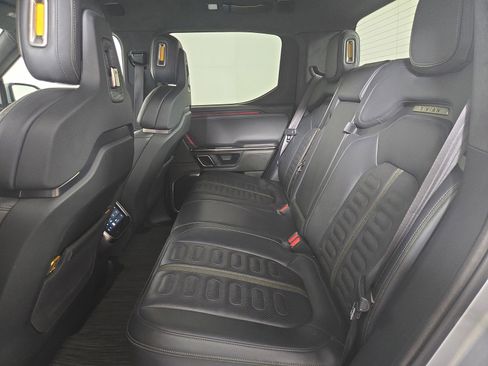 Used 2022 Rivian R1T Launch Edition image 21