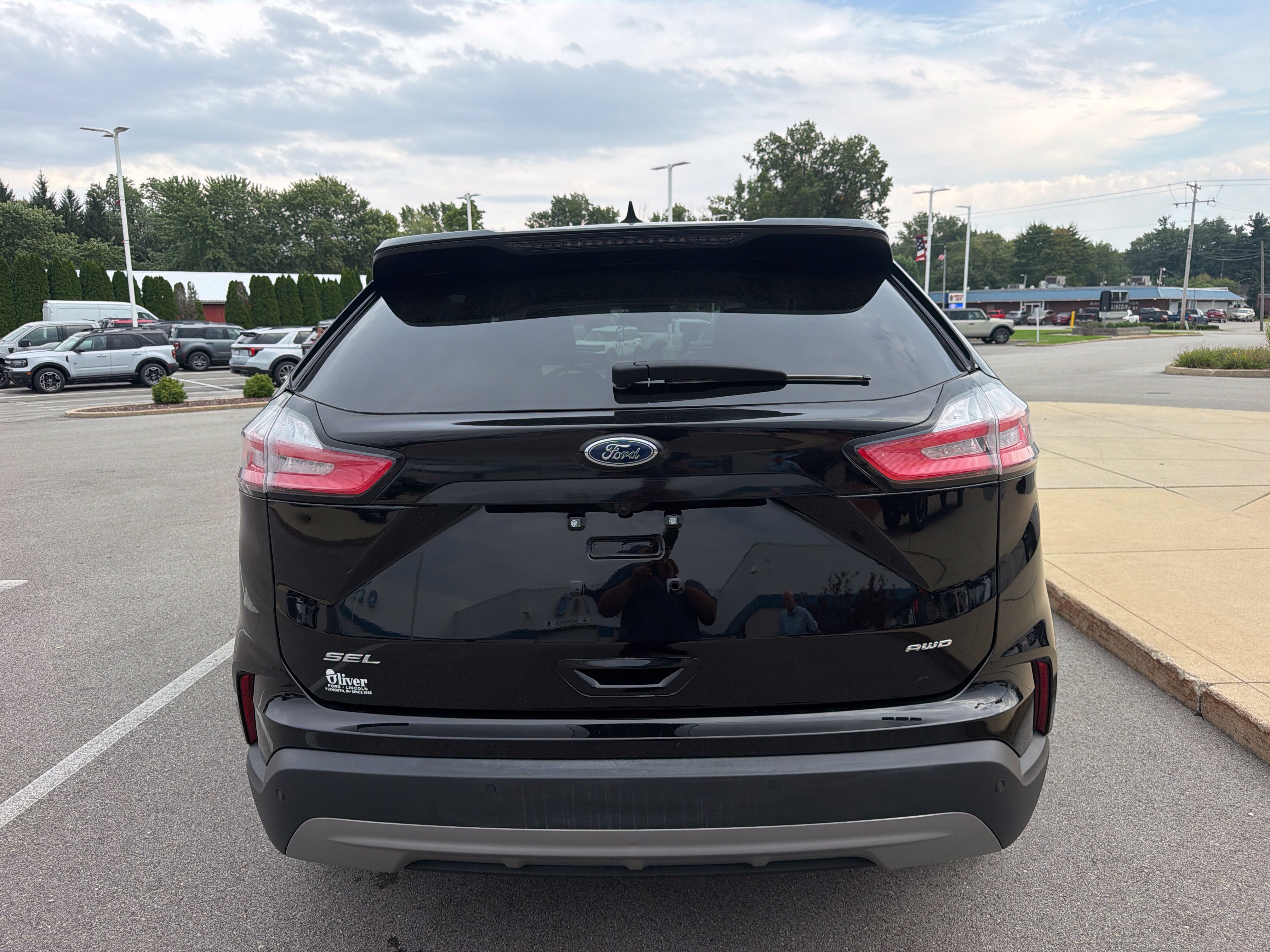 Used 2024 Ford Edge SEL w/ Convenience Package AWD/4WD image 6