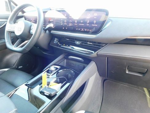 Certified 2025 Buick Envision Sport Touring image 18