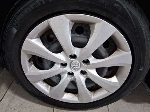 Used 2022 Toyota Corolla LE FWD image 11