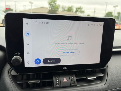 Used 2023 Toyota RAV4 XLE Premium FWD image 17