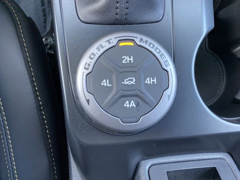 New 2025 Ford Bronco Badlands AWD/4WD image 28