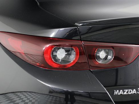 Used 2025 MAZDA MAZDA3 s image 18