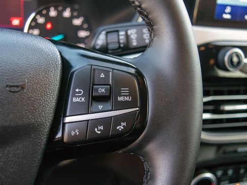 Used 2022 Ford Escape SEL image 15