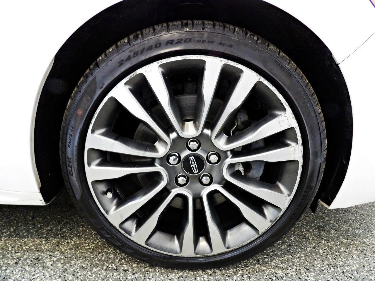 Used 2017 Lincoln Continental Select w/ Climate Package FWD image 23