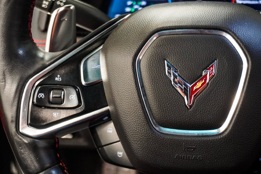 Used 2020 Chevrolet Corvette Stingray Preferred Cpe w/ 2LT Preferred Equipment Group RWD image 12
