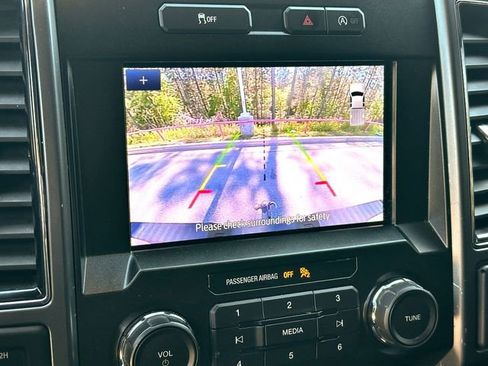 Used 2019 Ford F150 XLT w/ Equipment Group 302A Luxury AWD/4WD image 15