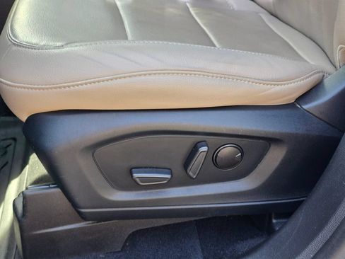 Used 2021 Ford Explorer Limited AWD/4WD image 14