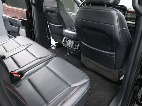 Used 2022 Ford F150 Lariat w/ Equipment Group 502A High image 10