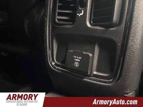 Used 2018 Jeep Grand Cherokee Laredo image 36