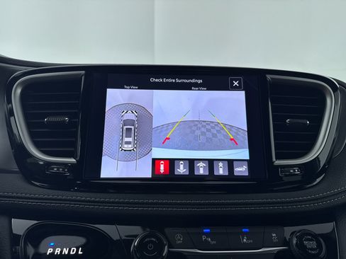 New 2026 Chrysler Pacifica Select FWD image 19