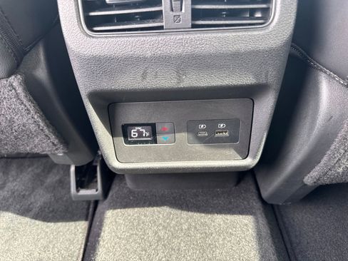 Certified 2021 Nissan Rogue SL w/ Premium Package image 28